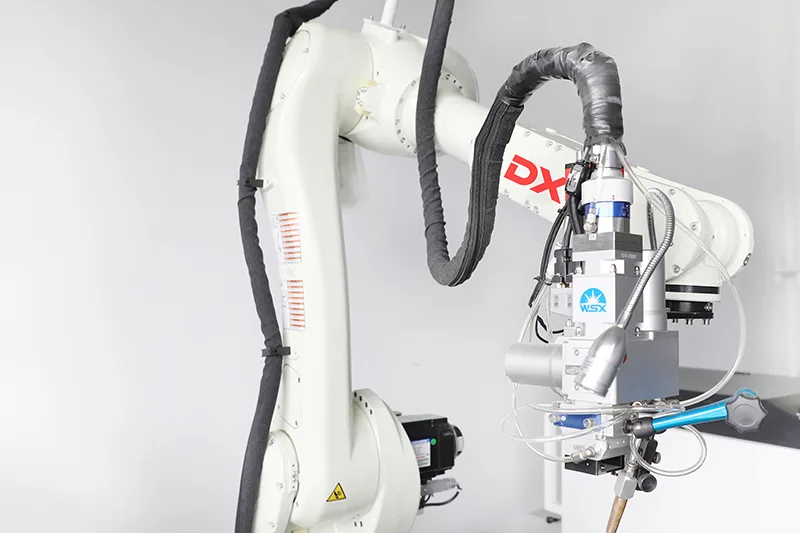 dxtech-3d-automatic-fiber-laser-welding-machine-for-sale-3 dxtech-3d-automatic-fiber-laser-welding-machine-for-sale-1