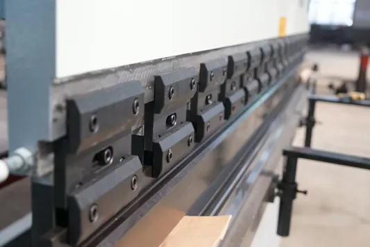 dxtech synchronous twisted axis press brake machine bending machine-3