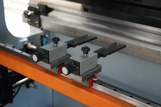 dxtech twisted axis press brake steel bending machine-1